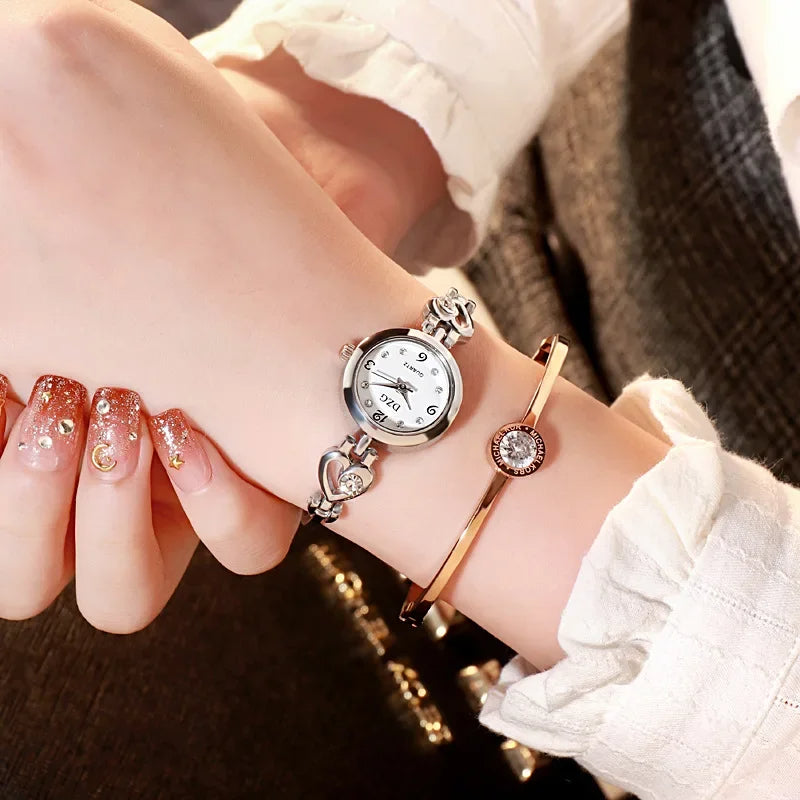 ElegantHeart Casual Wristwatch